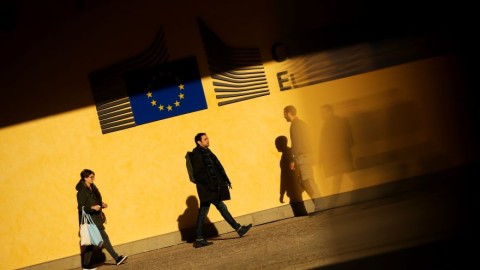 Τα μεγαλύτερα κράτη-μέλη της ΕΕ ζητούν ενιαίο εποπτικό φορέα για το ξέπλυμα χρήματος