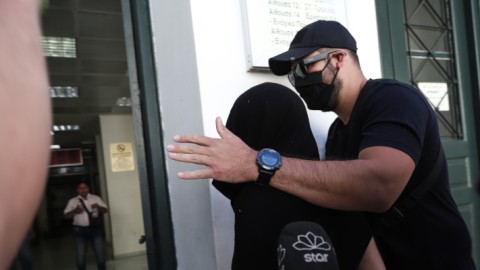 Η δράστιδα της επίθεσης με το βιτριόλι