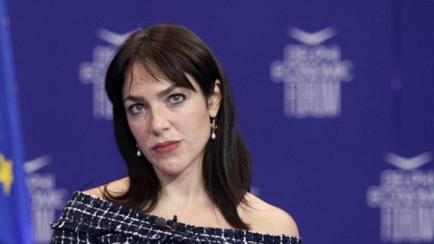 Η Δόμνα Μιχαηλίδου στο Οικονομικό Φόρουμ των Δελφών