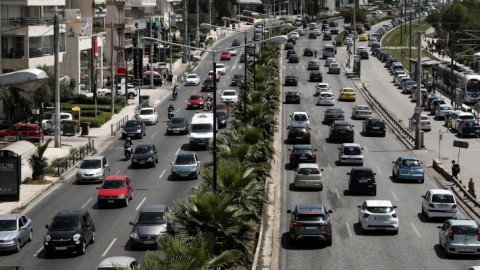 Αυξημένη κίνηση στην Παραλιακή