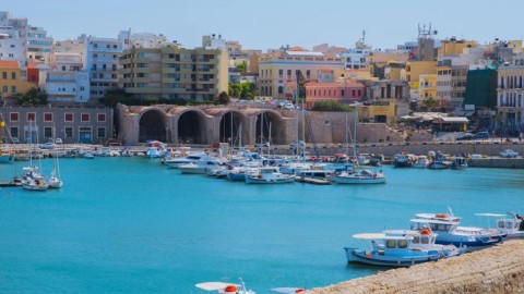 Το λιμάνι του Ηρακλείου στην Κρήτη / Φωτογραφία: Shutterstock